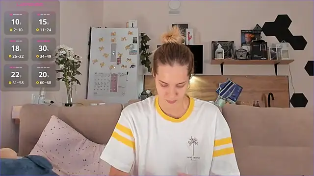 Girl alone home online show from 10-20-25, 02:06