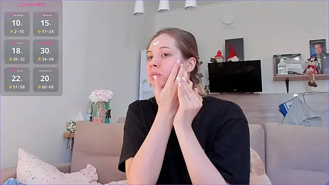 Girl alone home online show from 02-20-26, 04:09