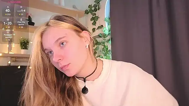 Snapshot of NaokoStifel chatting on 05-24-26, 01:10 NaokoStifel online show from 05-24-26, 01:10