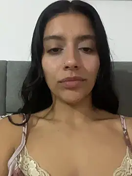 Snapshot of BrittanyDiaz chatting on 07-04-26, 04:18 BrittanyDiaz online show from 07-04-26, 04:18
