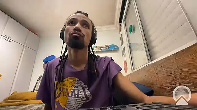 Snapshot of hotcamboy420 chatting on 12-18-24, 04:09 hotcamboy420 online show from 12-18-24, 04:09