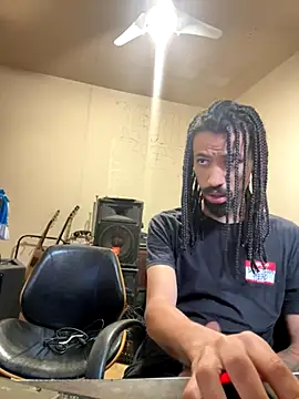 Snapshot of hotcamboy420 chatting on 10-02-25, 02:35 hotcamboy420 online show from 10-02-25, 02:35