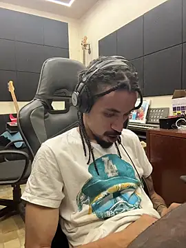 hotcamboy420 online show from 01-17-26, 05:45