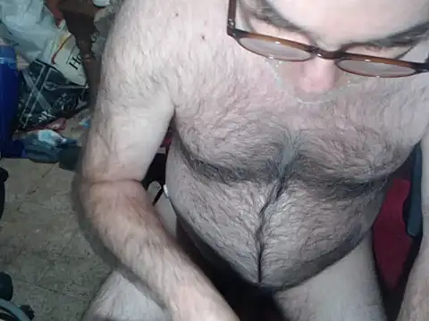 Snapshot of sohorneydad13 chatting on 04-18-26, 10:43 sohorneydad13 online show from 04-18-26, 10:43