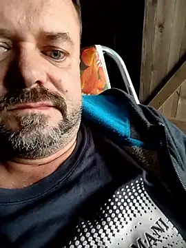 Snapshot of Zboczeni chatting on 10-26-25, 10:21 Zboczeni online show from 10-26-25, 10:21