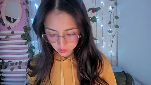 Sophy SmileSweet online show from 01-04-25, 05:47