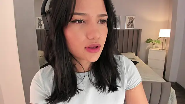 renee shelby  online show from 12-12-24, 07:59