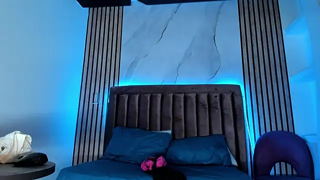 ChloeParkss  online show from 02-09-25, 12:19