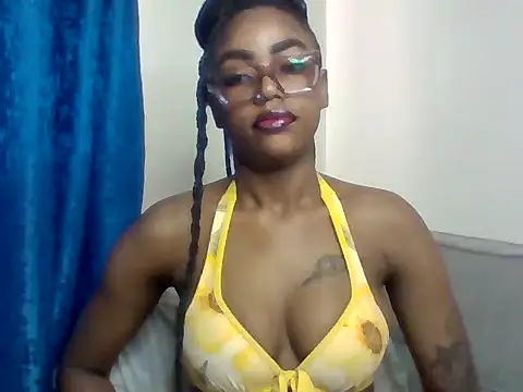 Snapshot of _crystal_princesss chatting on 06-27-26, 06:07 crystal princesss online show from 06-27-26, 06:07