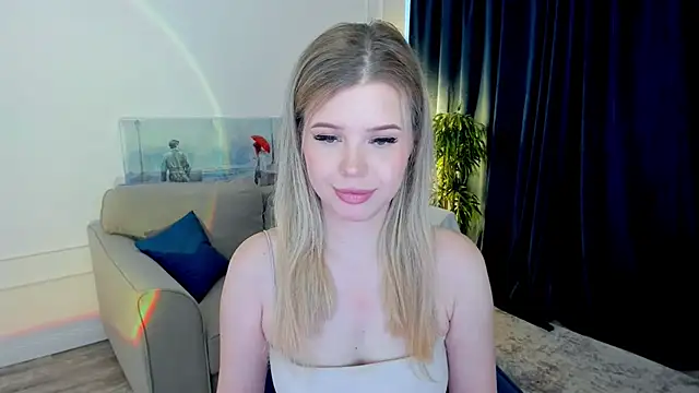 FollowLovee online show from 05-20-26, 04:18