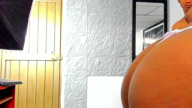 EvaxEmma online show from 01-23-25, 01:24