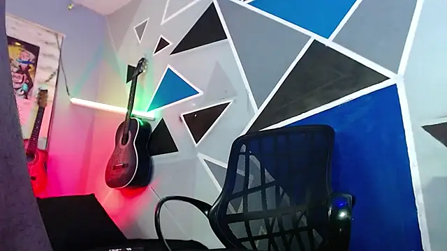 MagnusFrost online show from 12-05-25, 03:37