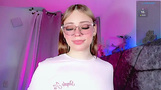 Snapshot of Valentina_Alba chatting on 02-07-26, 11:41 Valentina Alba online show from 02-07-26, 11:41