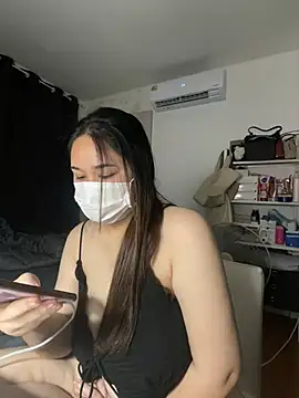 Snapshot of iamMalixxx chatting on 12-28-24, 01:49 iamMalixxx online show from 12-28-24, 01:49