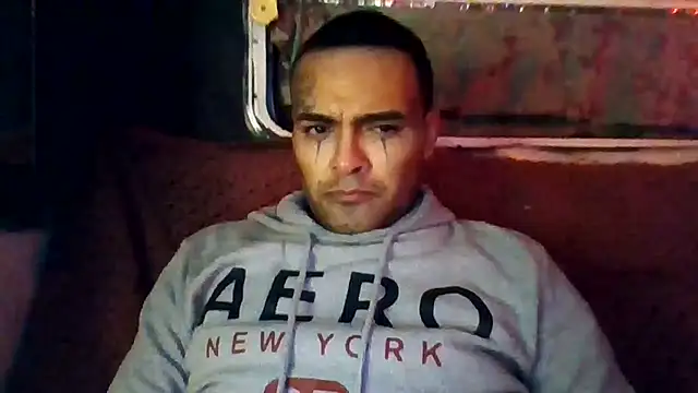 Snapshot of Houstonslong1 chatting on 01-02-25, 12:24 Houstonslong1 online show from 01-02-25, 12:24