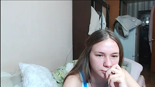 leila bambi  online show from 01-10-25, 07:11