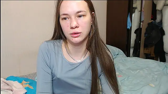 leila bambi  online show from 02-17-25, 03:58