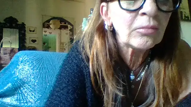 Snapshot of gildamilf chatting on 05-15-26, 02:35 gildamilf online show from 05-15-26, 02:35