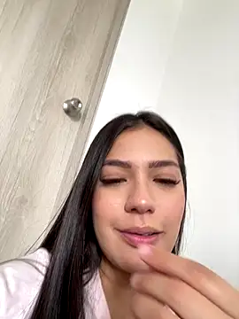 Snapshot of Latina_vanessa chatting on 11-16-25, 04:34 Latina vanessa online show from 11-16-25, 04:34