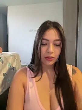 Snapshot of Latina_vanessa chatting on 11-25-25, 10:43 Latina vanessa online show from 11-25-25, 10:43