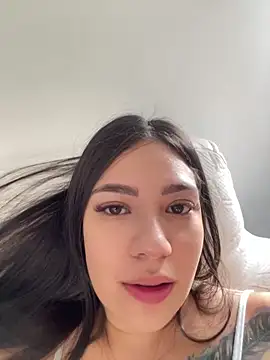 Snapshot of Latina_vanessa chatting on 12-14-25, 09:41 Latina vanessa online show from 12-14-25, 09:41