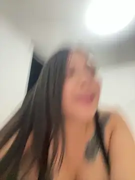 Snapshot of Latina_vanessa chatting on 12-23-25, 02:31 Latina vanessa online show from 12-23-25, 02:31