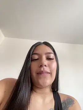 Snapshot of Latina_vanessa chatting on 02-09-26, 03:27 Latina vanessa online show from 02-09-26, 03:27