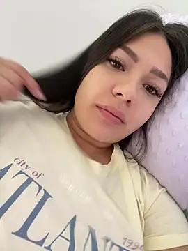 Snapshot of Latina_vanessa chatting on 03-09-26, 04:33 Latina vanessa online show from 03-09-26, 04:33