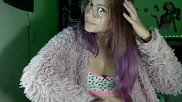 Elith 20 online show from 10-13-25, 03:28