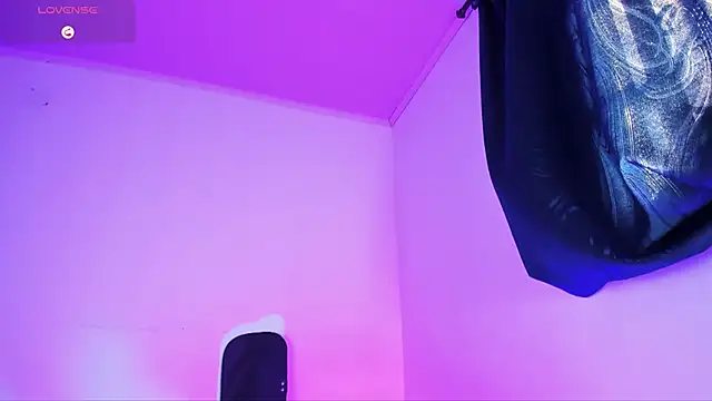 Snapshot of Leticia_brownn1 chatting on 03-12-25, 08:20 Leticia brownn1 online show from 03-12-25, 08:20