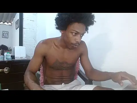 Larry-n-clouds online show from 05-17-26, 05:42