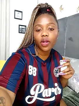 IceBellaCane313 online show from 05-16-26, 07:56