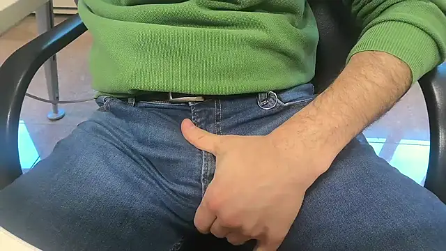 alessandroman2114 online show from 03-18-26, 03:37