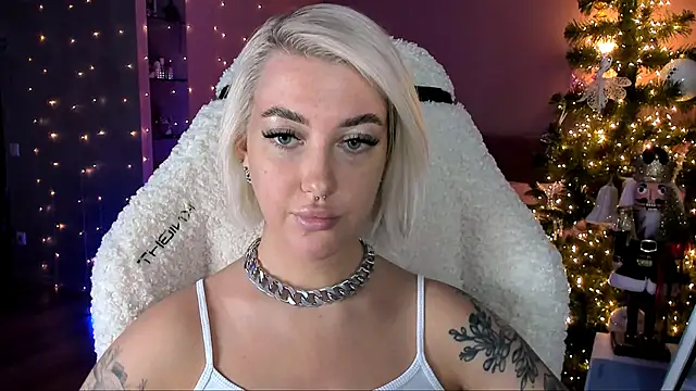 tykioty Miley online show from 12-29-24, 11:29