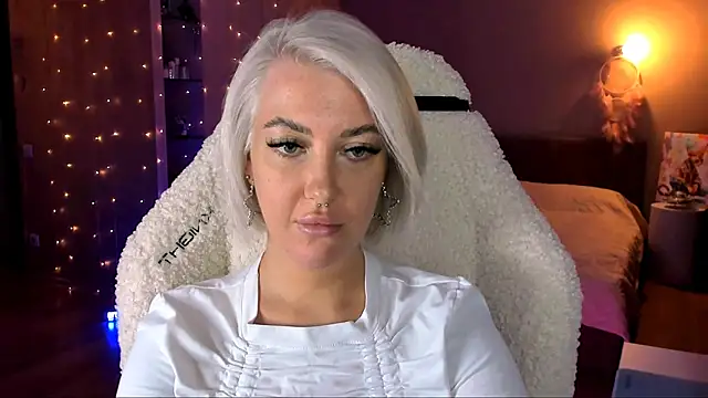 tykioty Miley online show from 01-24-25, 01:25