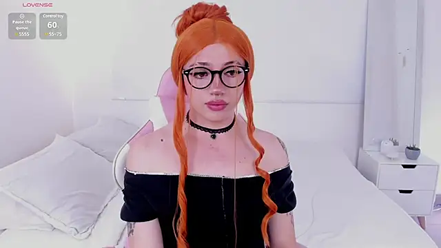 Snapshot of KloeKing__ chatting on 01-27-25, 09:11 KloeKing online show from 01-27-25, 09:11