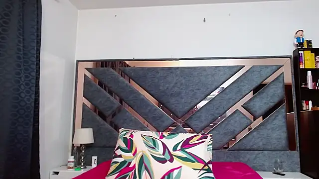 KarlaTesg online show from 05-28-26, 10:12