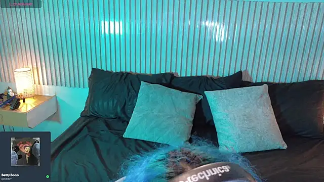 Eli666uwu online show from 12-19-25, 12:12