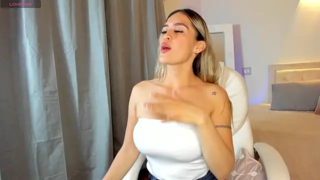 megan connor  online show from 10-12-25, 01:59