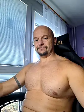 Sports-beast online show from 09-30-25, 05:45