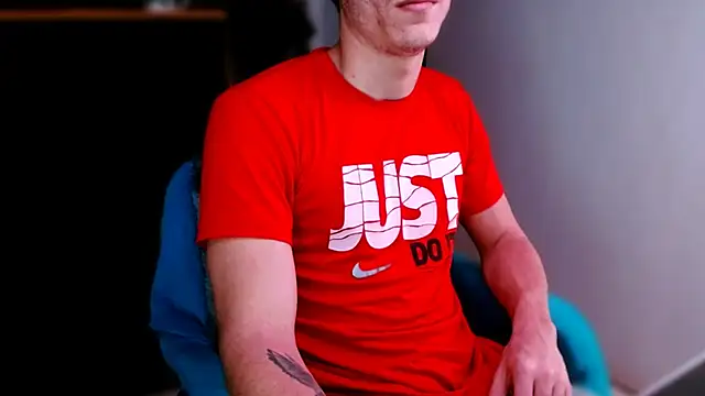 deividcloud36 online show from 11-06-25, 12:22