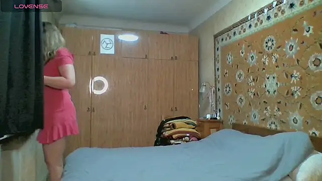 AnnaXLovers online show from 07-16-26, 08:42