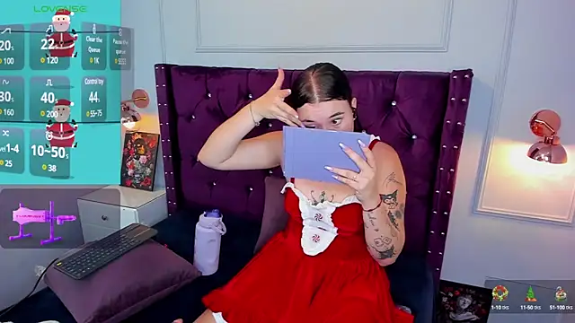 Danee 19  online show from 12-30-24, 12:42