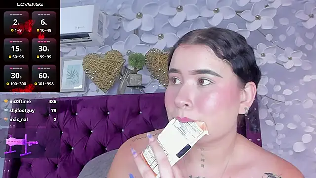 Danee 19  online show from 01-23-25, 06:24