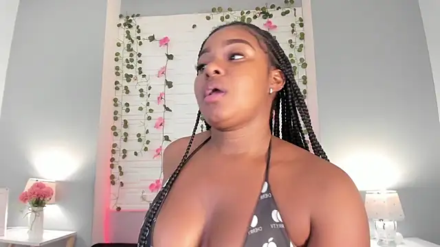 tamaraa smiith online show from 02-24-25, 03:42