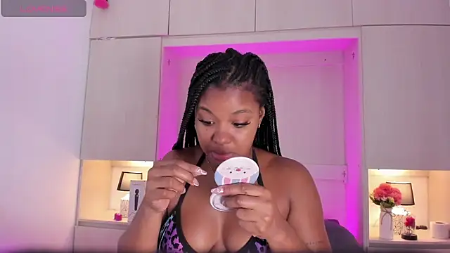 tamaraa smiith online show from 02-28-25, 11:36