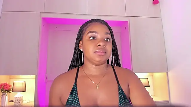 tamaraa smiith online show from 03-04-25, 03:15