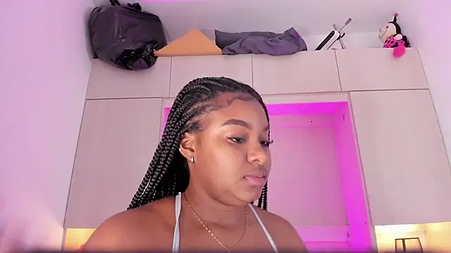 tamaraa smiith online show from 03-11-25, 06:08