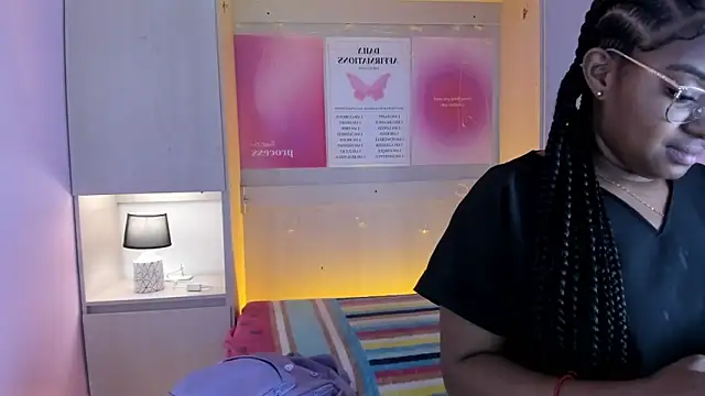 tamaraa smiith online show from 09-18-25, 08:00