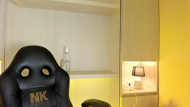 tamaraa smiith online show from 11-21-25, 07:34